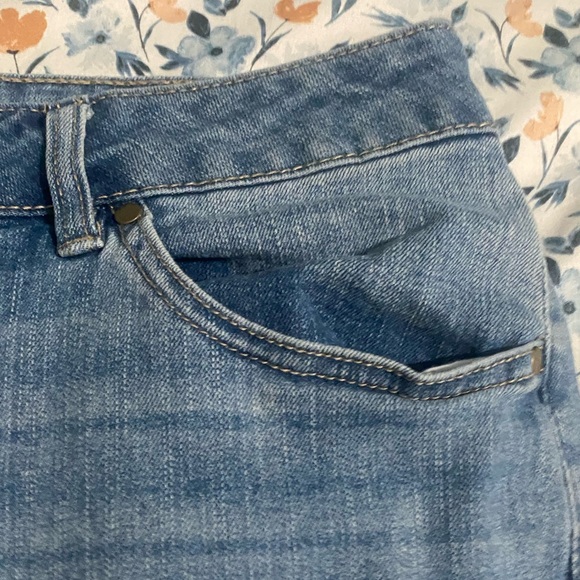 D.jeans womens jean shorts - Picture 5 of 8